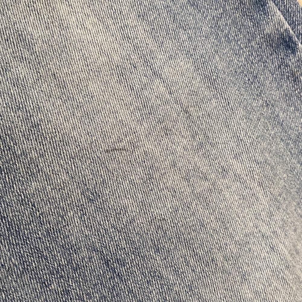 Abercrombie & Fitch | Light-Wash Denim SHORT-Inseam Simone High-Rise Jeans - Picture 14 of 14